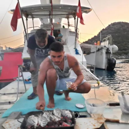 Yat,tekne Tatili Bateau-hôtel