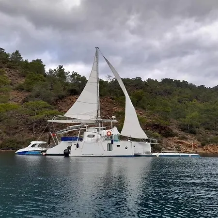 Botel Yat,tekne Tatili *